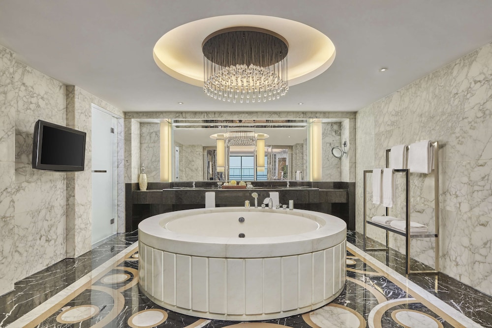 Presidential Suite, 2 Bedrooms, Balcony