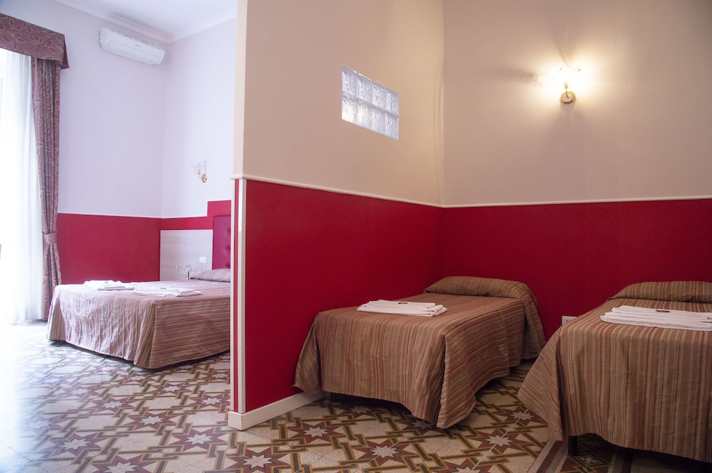Luxury Quadruple Room photo 3