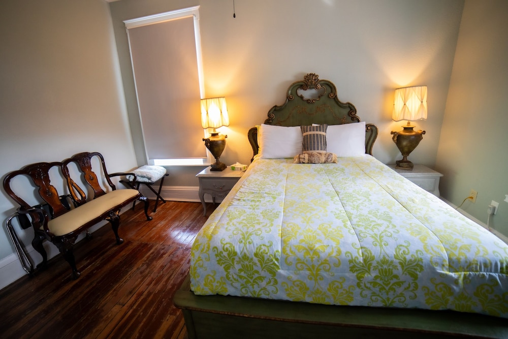 Premium Room, 1 Queen Bed (French Style) Second floor