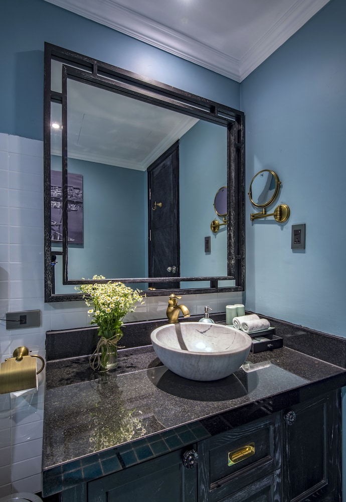 Anio Suite - Photo 10