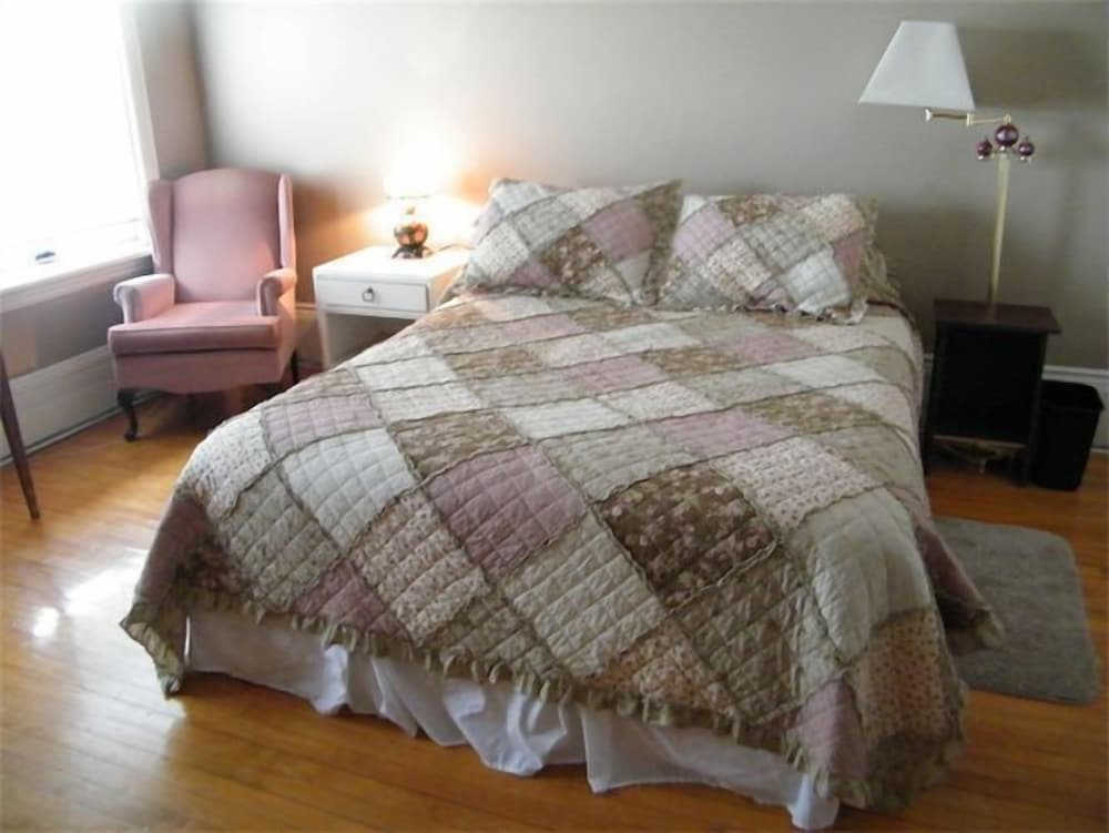 Condo, 3 Bedrooms