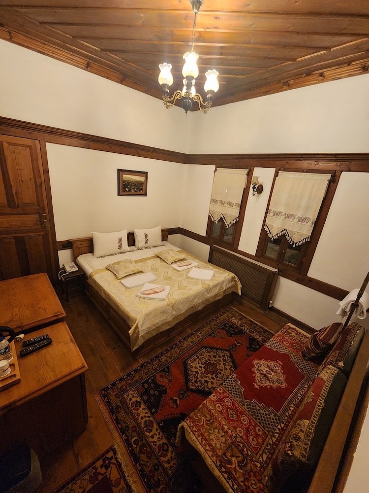 Standard Room photo 1