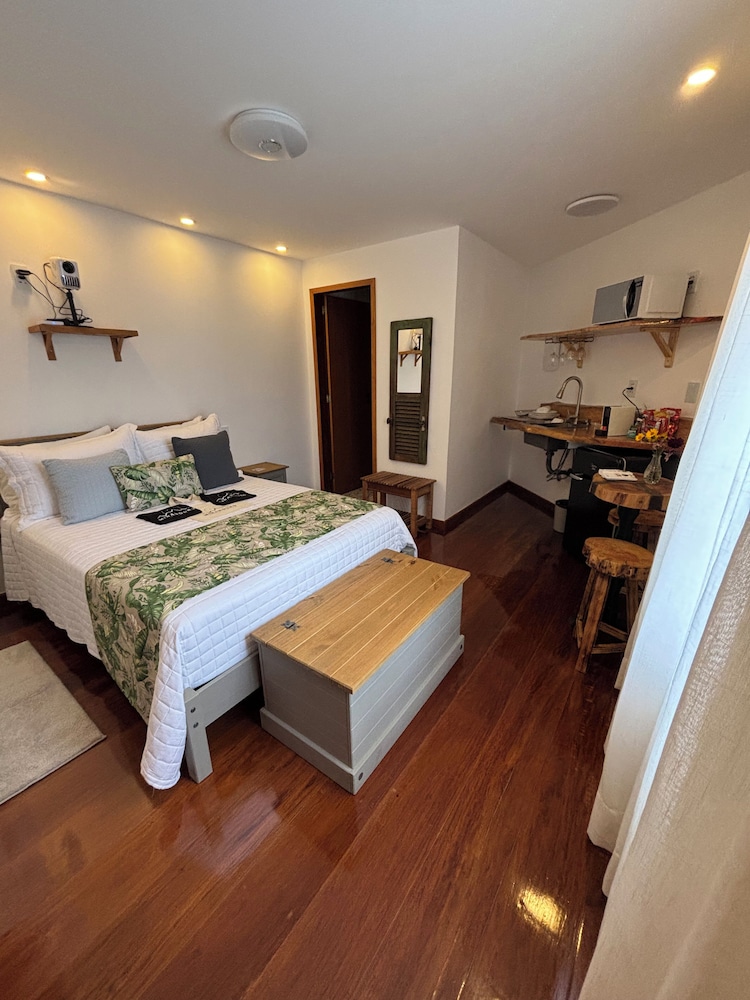 Deluxe Suite, 1 Double Bed, Mountain View