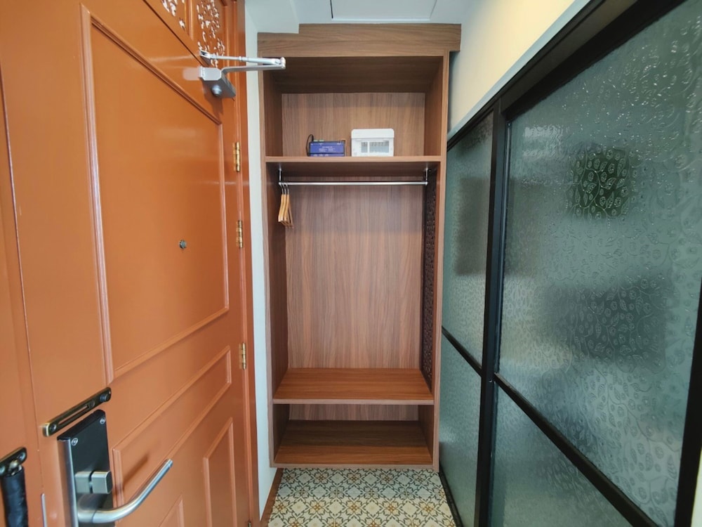 Superior Twin Room, City View photo 3