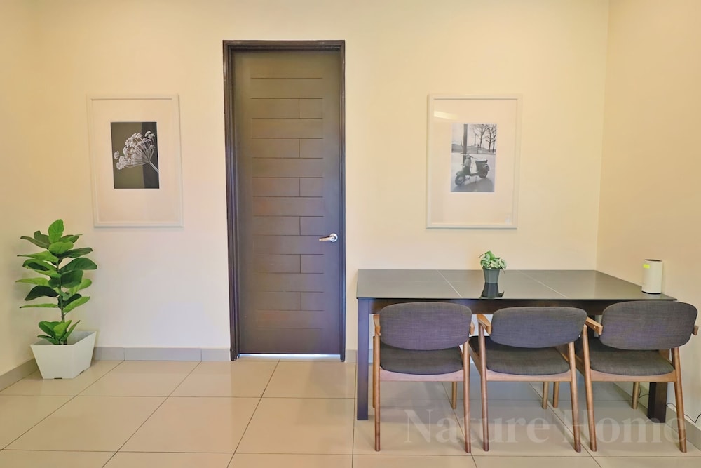 Comfort Villa, 4 Bedrooms, Beachfront - Photo 8