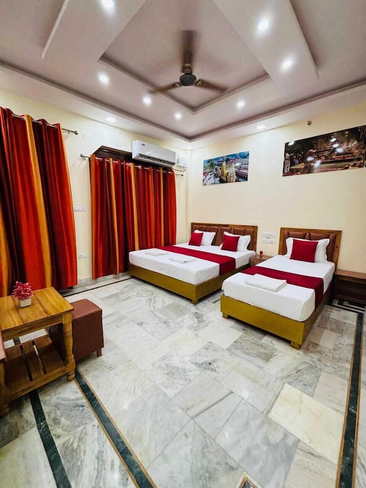 Family Single Room, Balcony, Park View