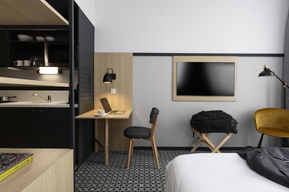 Apartment - Photo 1