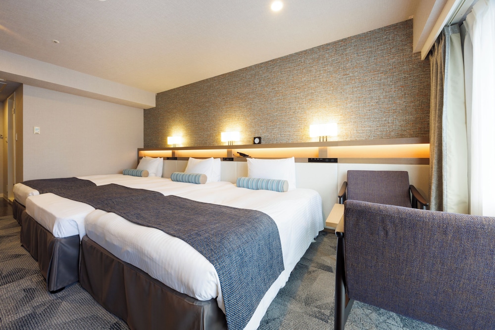 Superior Triple Room, Non Smoking photo 2