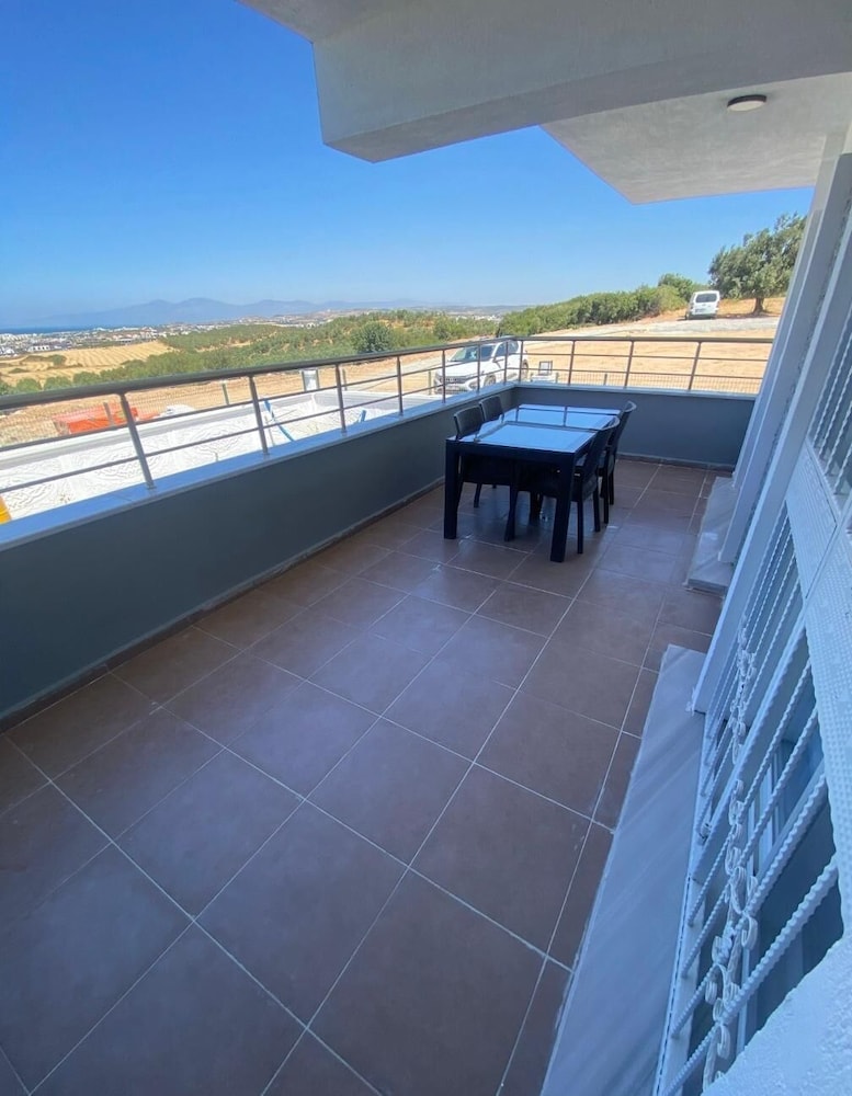 Economy Apartment, Balcony, Sea View photo 2