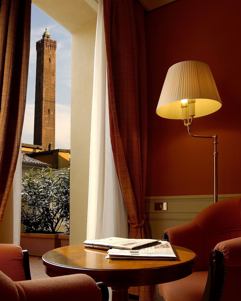 Deluxe Double Room - Photo 14