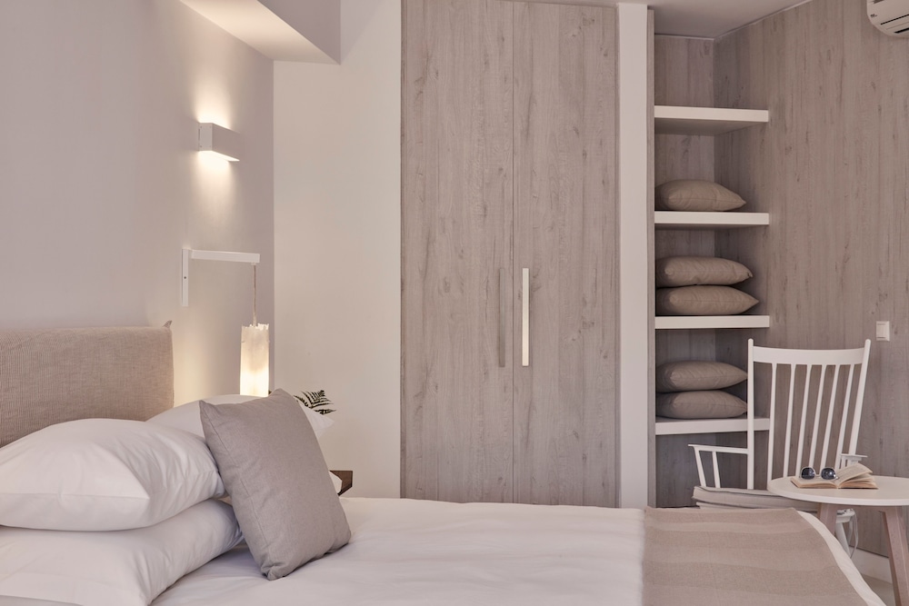 Double Room - Photo 7