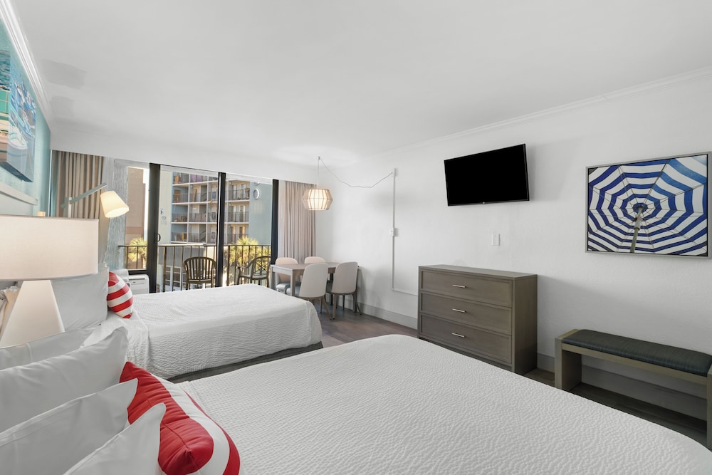 Schooner Ocean View Deluxe Room - Photo 3