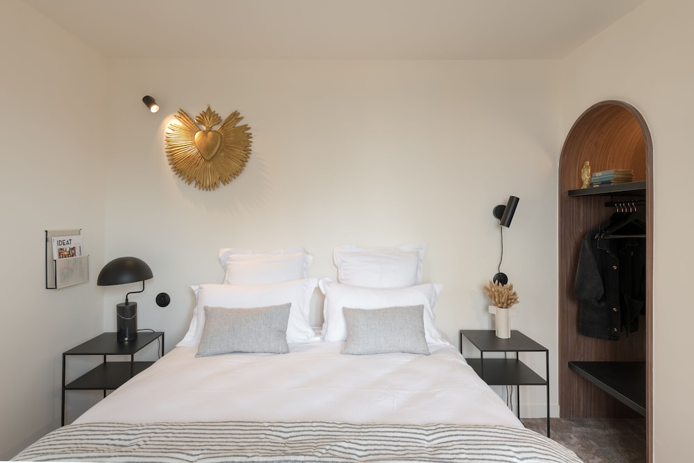Superior Room, 1 Double Bed, City View photo 3