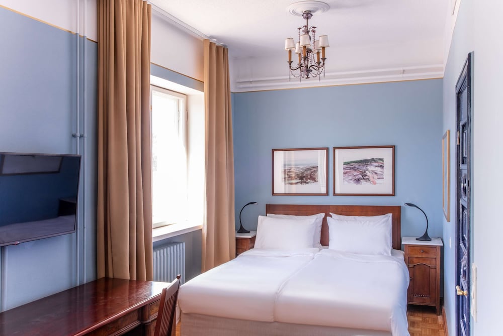 Room (Guest) - Photo 2