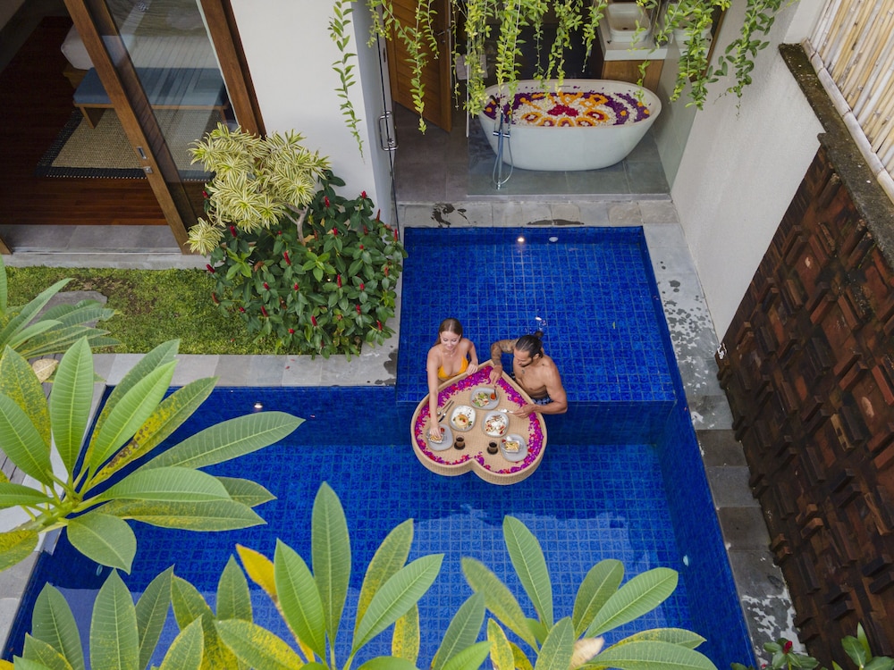 1 Bedroom Villa with Private Pool and Bath tub