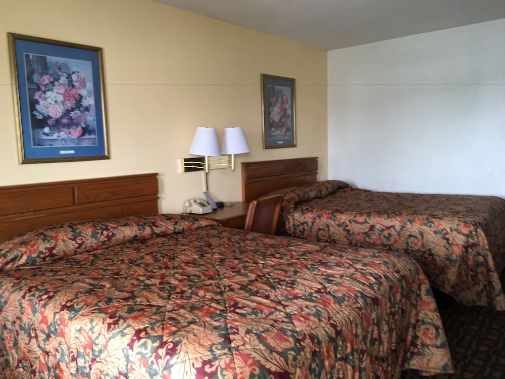 Standard Room, 2 Double Beds, Non Smoking photo 2