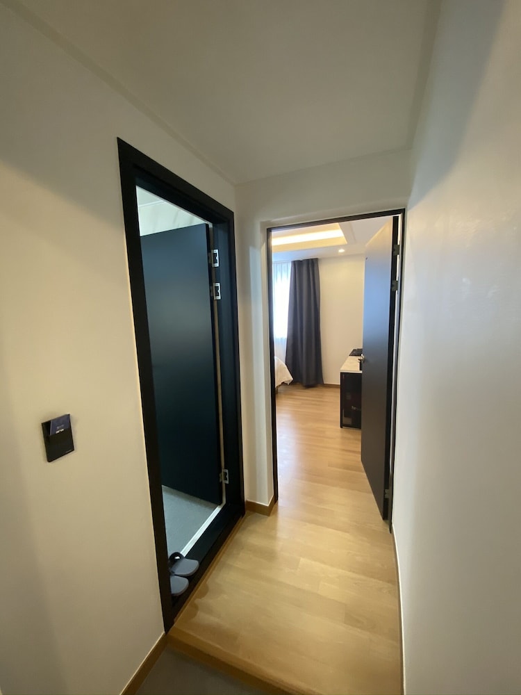Standard Room - Photo 10