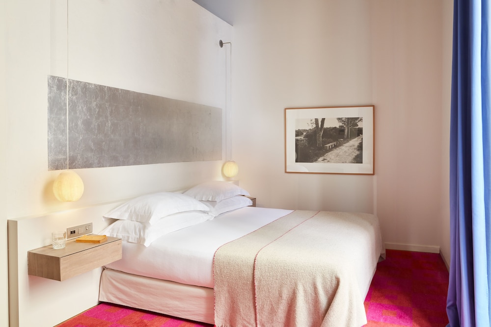 Classic Double Room Single Use, City View photo 3
