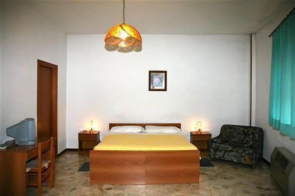 Classic Double Room Single Use