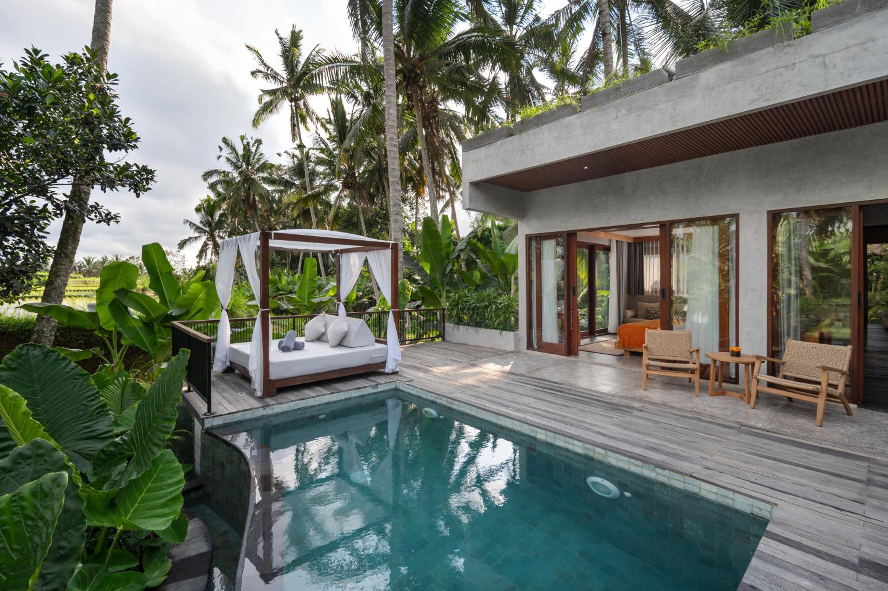 Villa With Private Pool - Photo 7