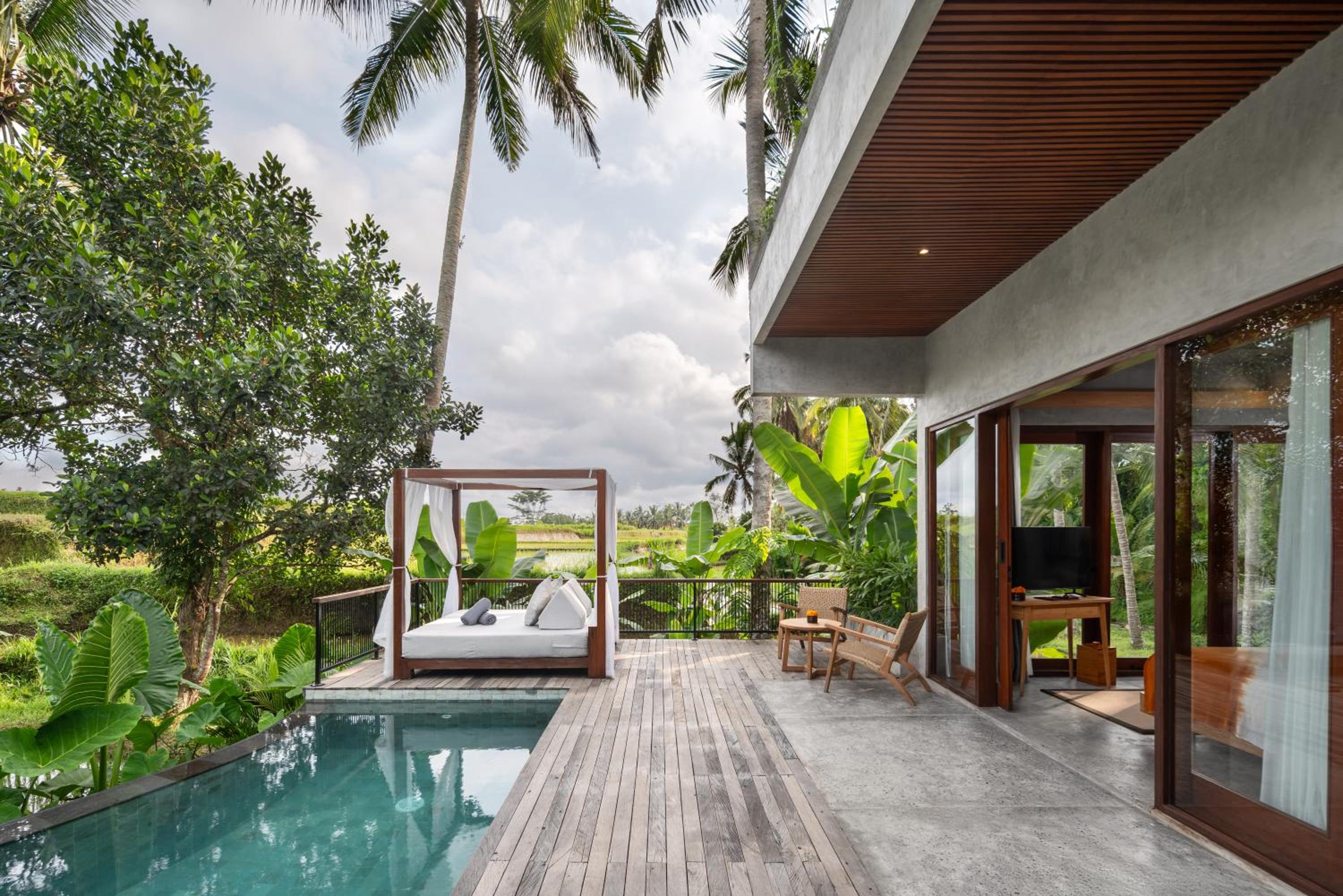 Villa With Private Pool - Photo 5