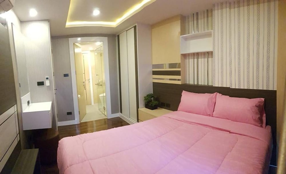 2 Bedrooms Suite photo 1