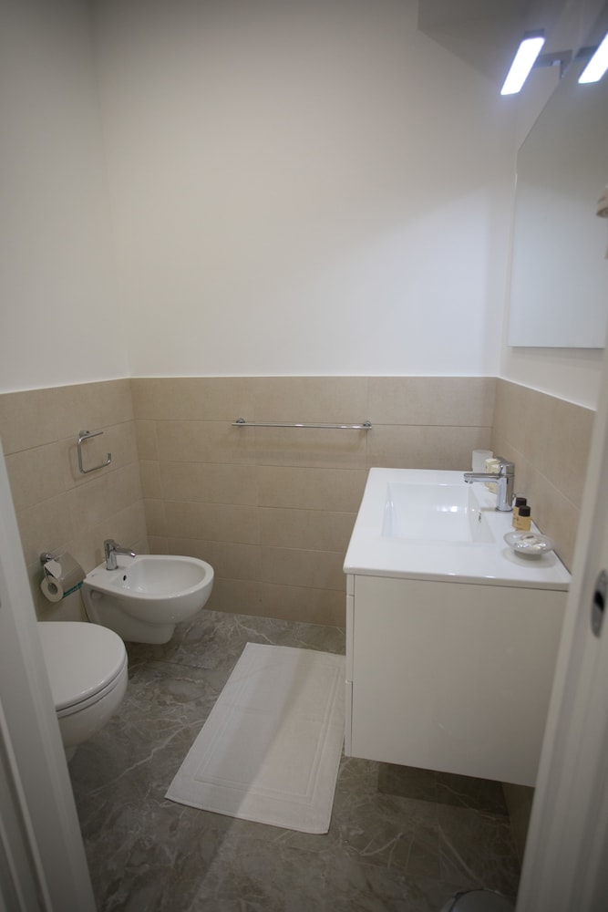 Suite, Jetted Tub photo 1