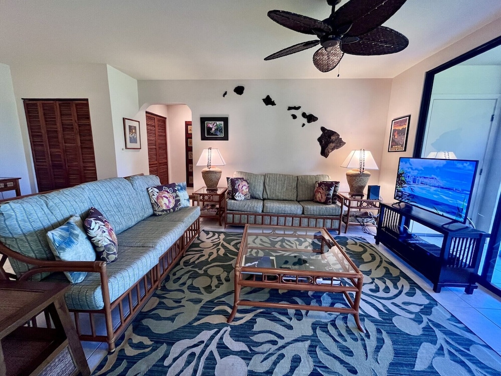 Condo, Multiple Beds, Lanai, Ocean View (Kahaluu Bay Villas #305)