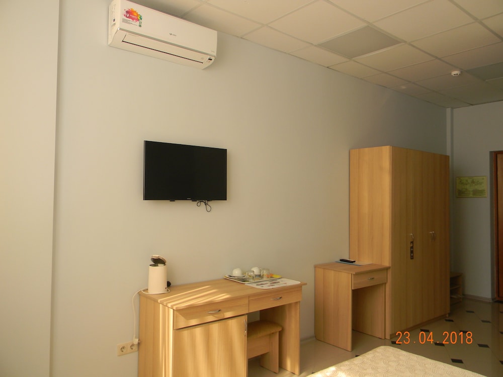 Standard Double Room photo 3
