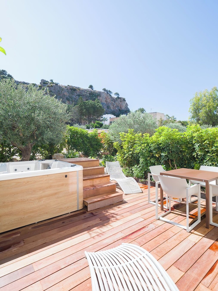 Appartamento Luxury vista giardino con vasca idromassaggio