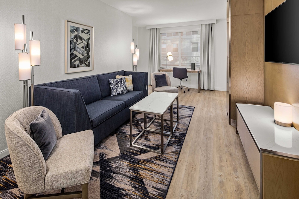 Deluxe Suite, 1 Bedroom photo 1