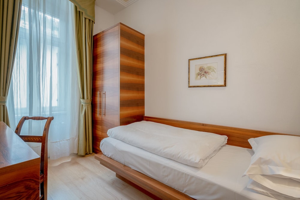 Basic Single Room