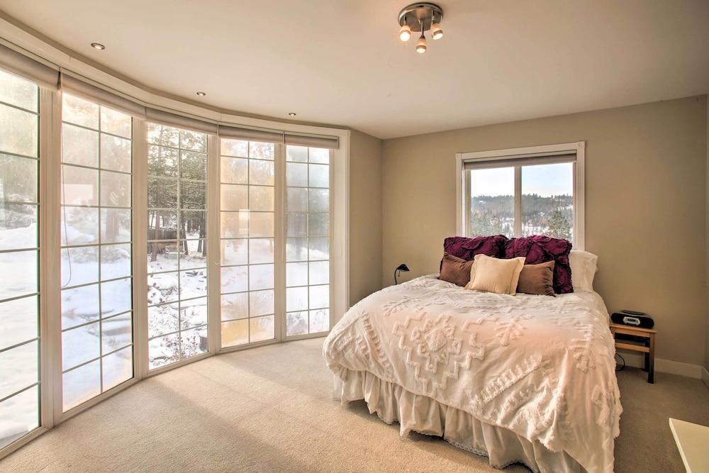 House (4 Bedrooms) photo 2