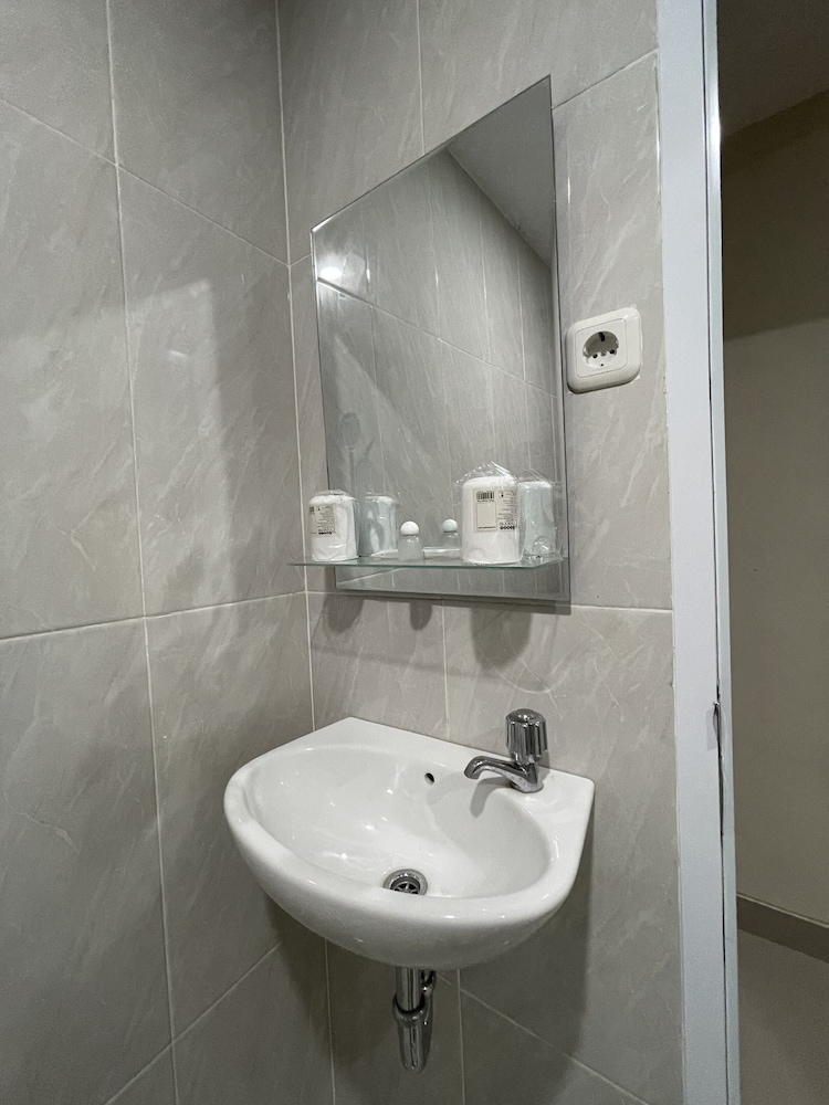 Standard Double Room - Photo 14