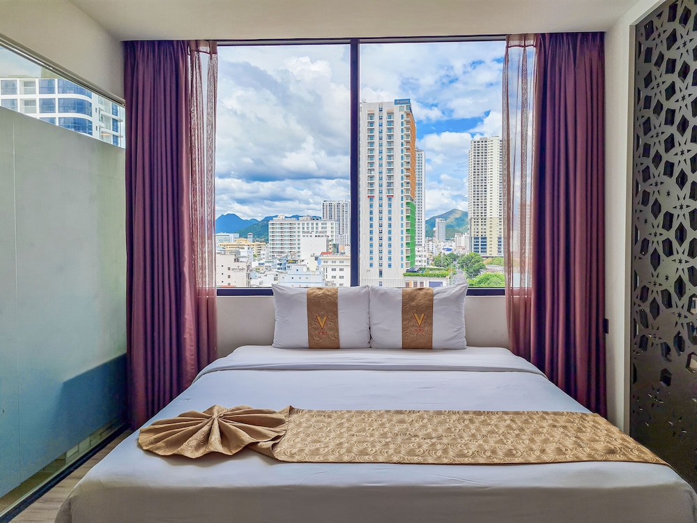 Family Room, 1 King Bed with Sofa bed, Sea View photo 2
