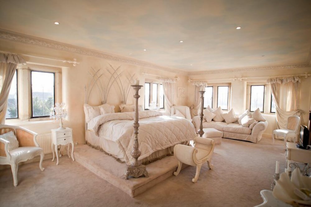 Luxury Suite, 1 King Bed photo 2