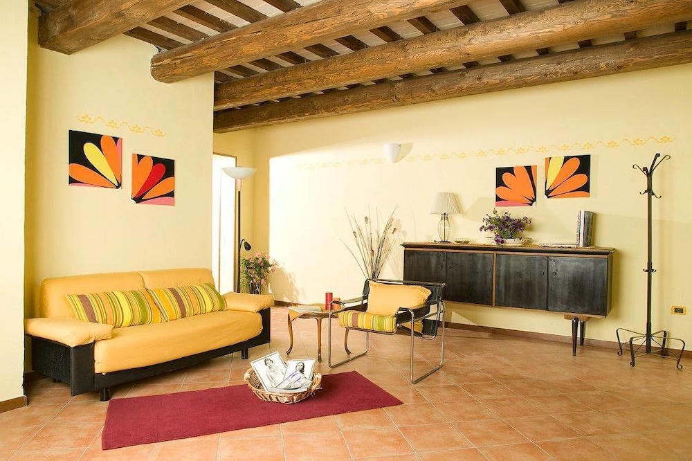 Duplex, 3 Bedrooms, Accessible photo 2
