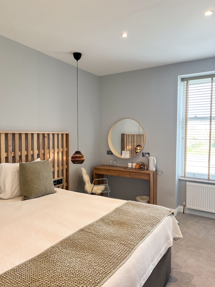 Twin Room, Ensuite (Roomy Country View) photo 2