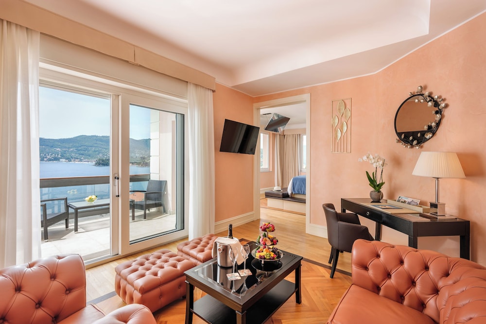 Portofino Panoramic Suite Sea View - Photo 4