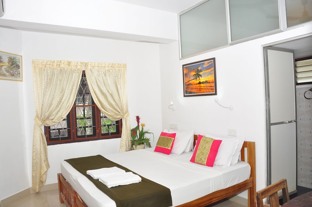 Standard Double Room photo 2