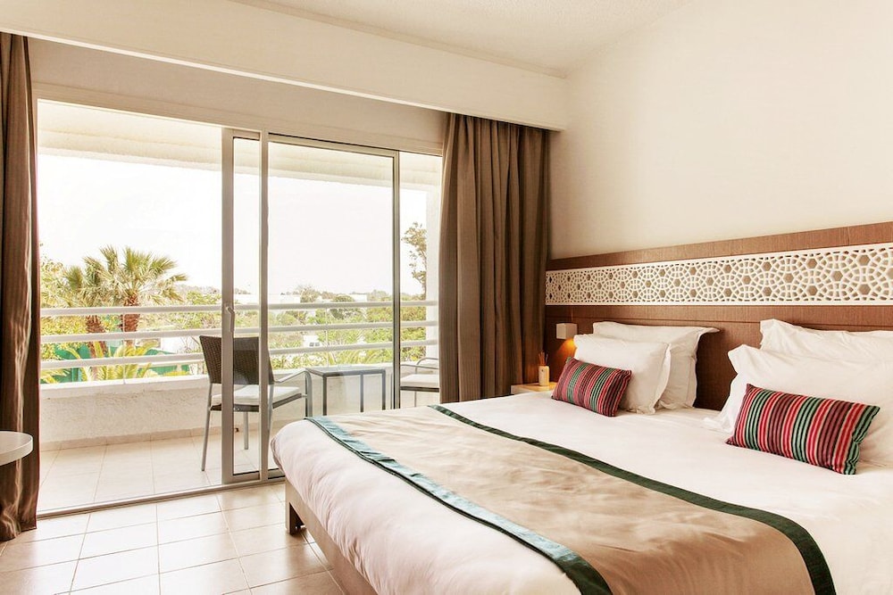 Standard Double or Twin Room, Private Bathroom, Garden View - Photo 2