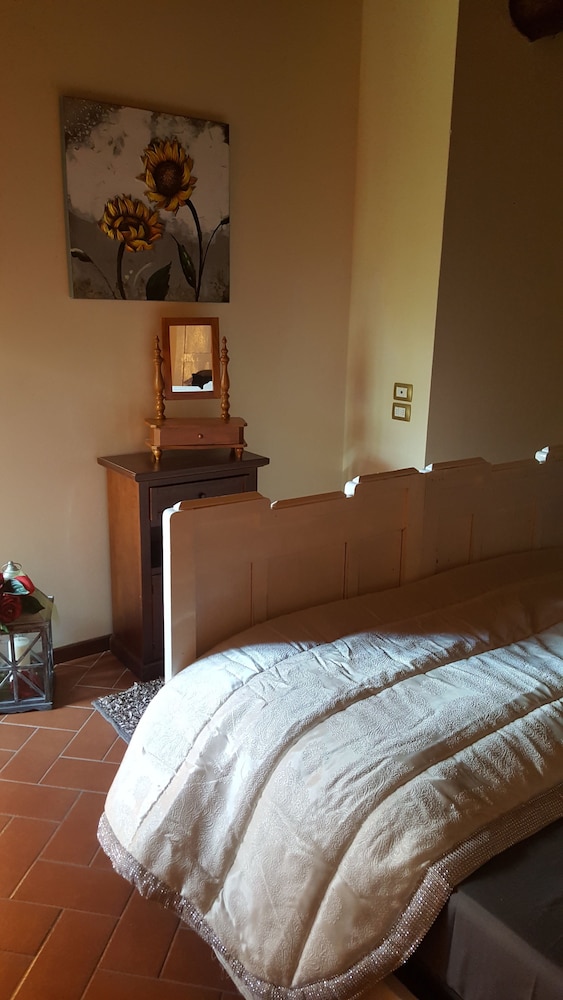 Honeymoon Apartment photo 2