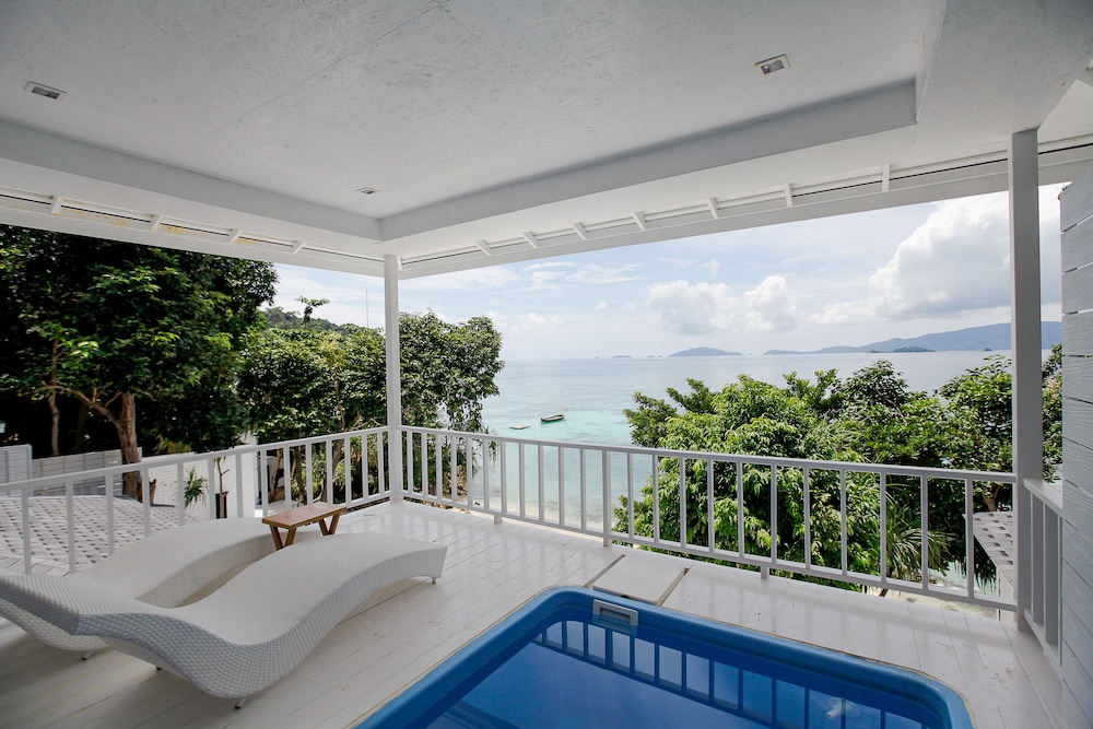 Family Villa, Private Pool, Ocean View - Photo 3
