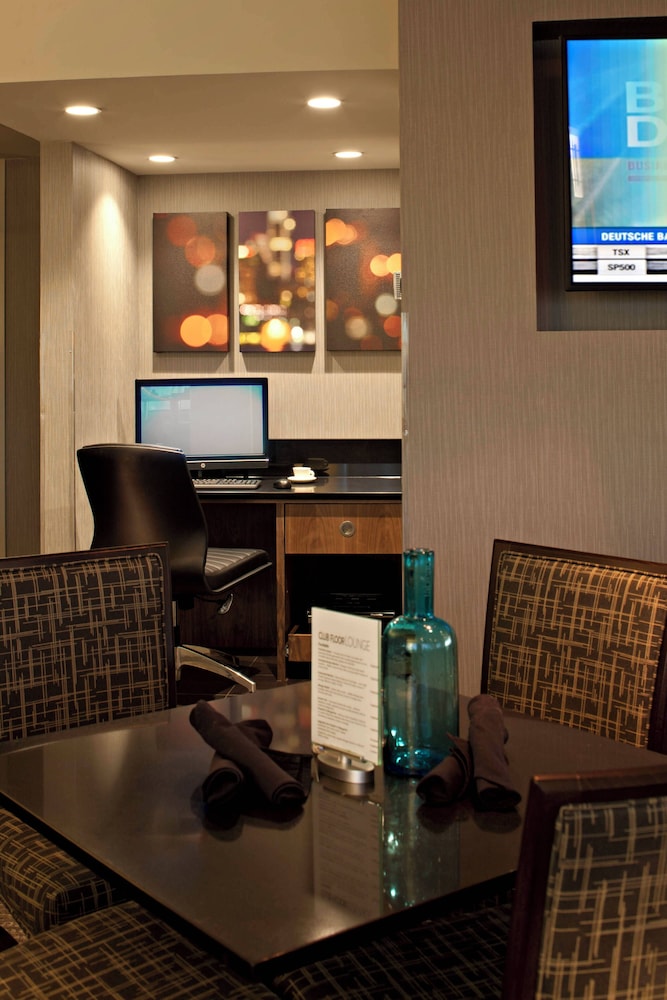 Club Suite, 1 Bedroom thumbnail 6