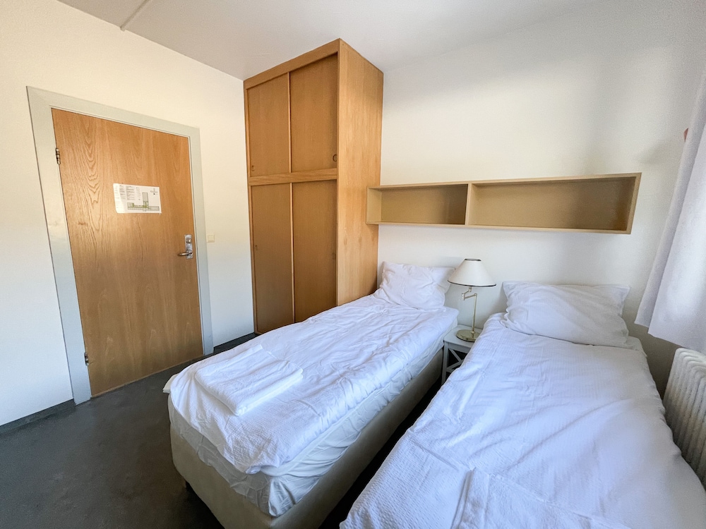 Twin Room (Shared Bathroom)
