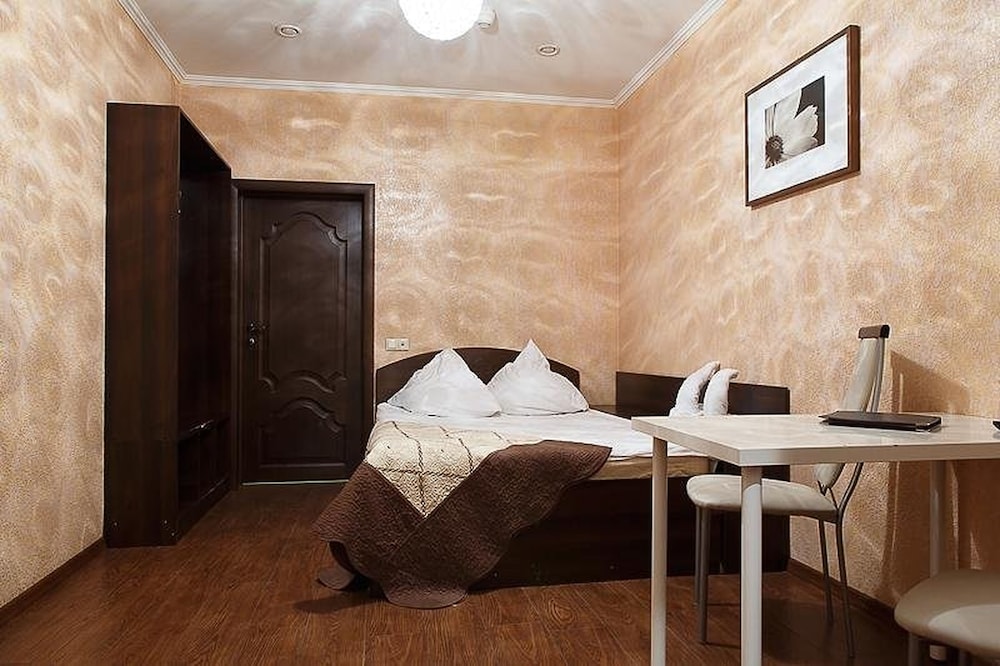Standard Double Room, 1 King Bed, Non Smoking photo 1