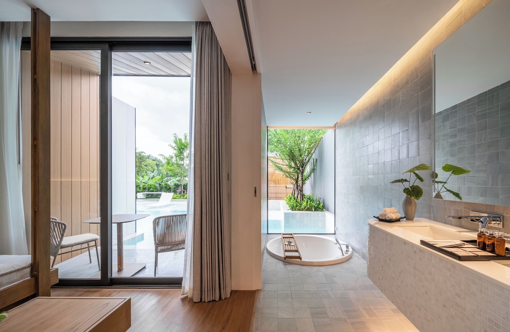 Grand Deluxe Pool Access - Photo 6