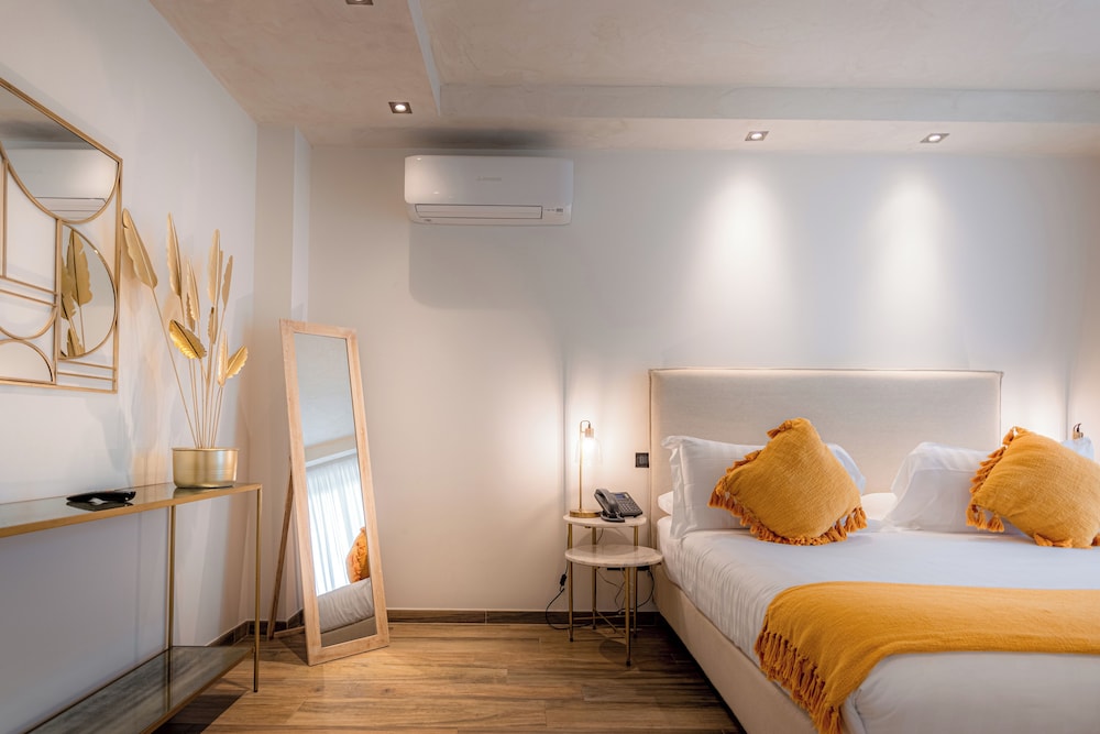 Suite, Garden View