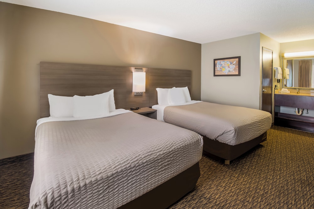 Standard Room, 2 Queen Beds, Non Smoking - Photo 4