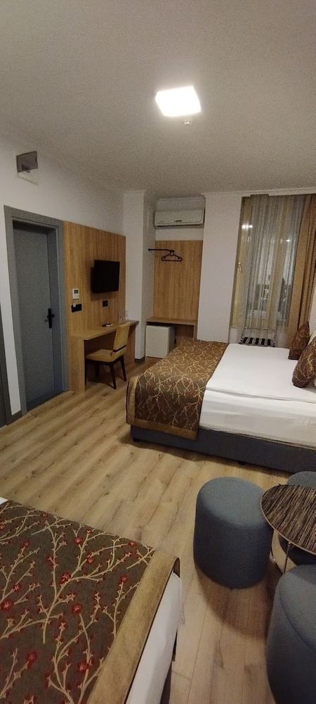 Quadruple Room photo 2